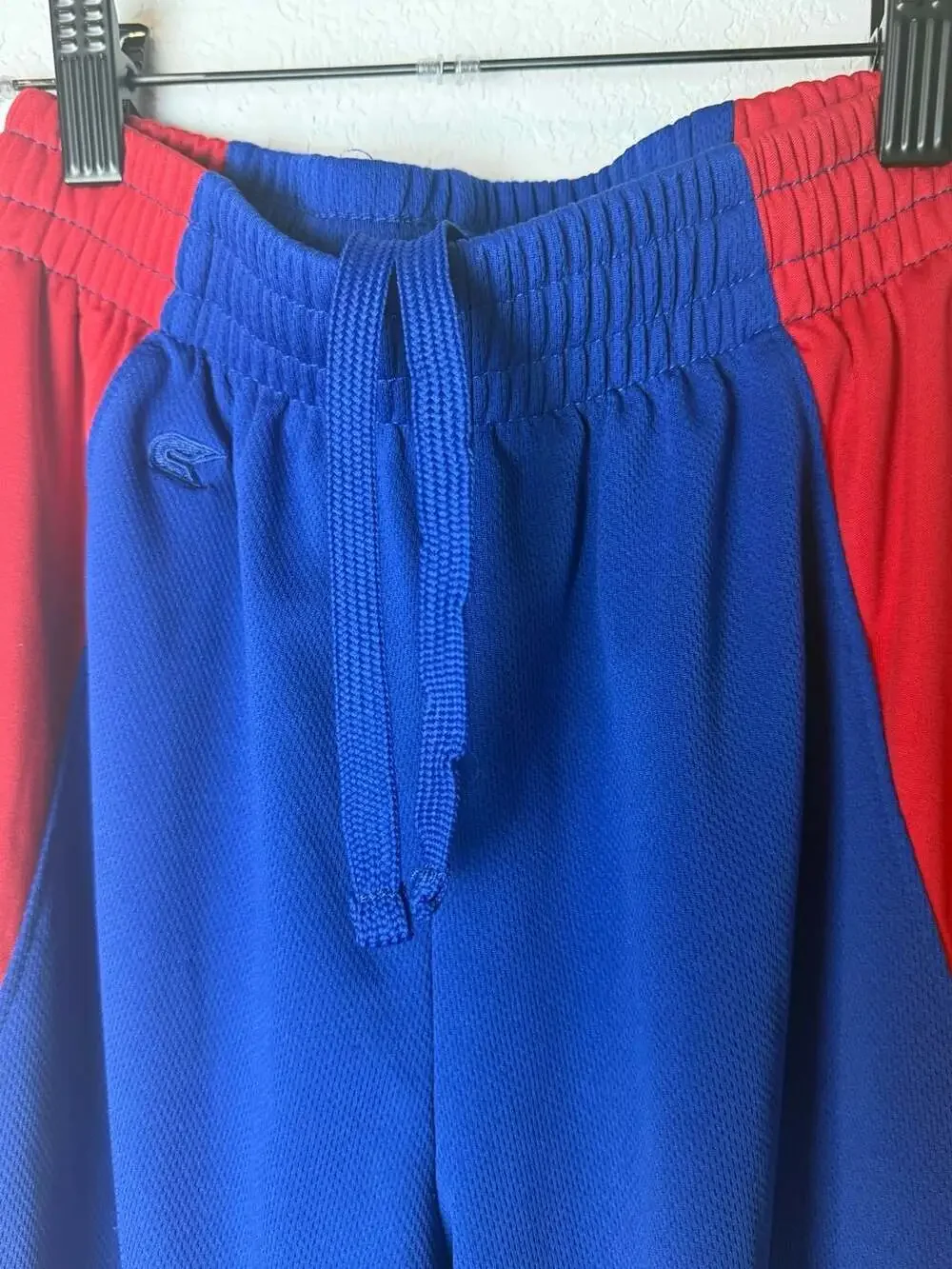 Colosseum Kansas Jayhawks Basketball Shorts Youth Size M (12-14)